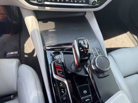 2023 BMW M5