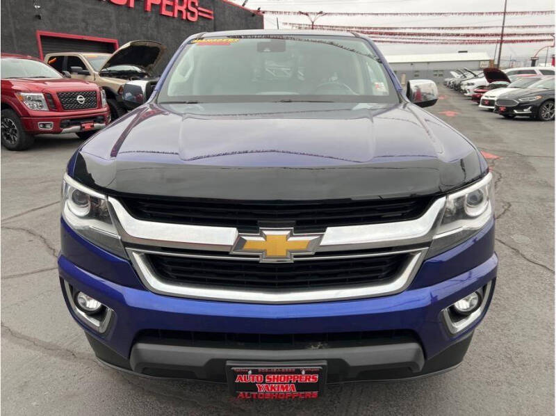 2015 Chevrolet Colorado LT photo 2