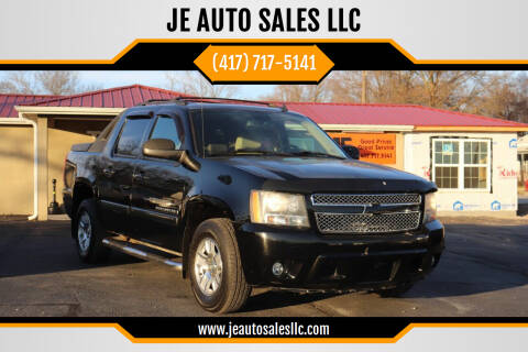 2008 Chevrolet Avalanche for sale at JE AUTO SALES LLC in Webb City MO