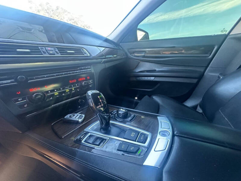 2010 BMW 7 Series 750Li