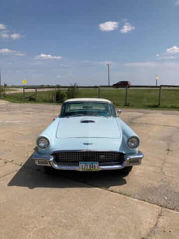 1957 Ford Thunderbird