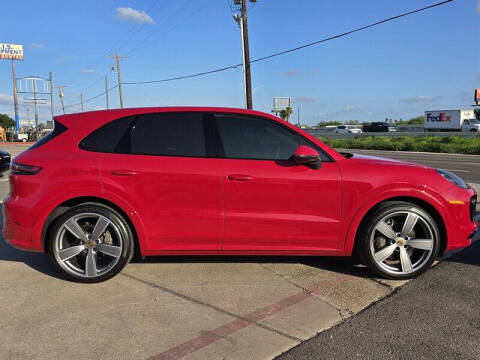 2022 Porsche Cayenne S