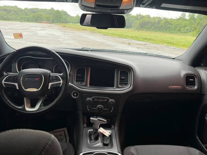 2017 Dodge Charger SXT