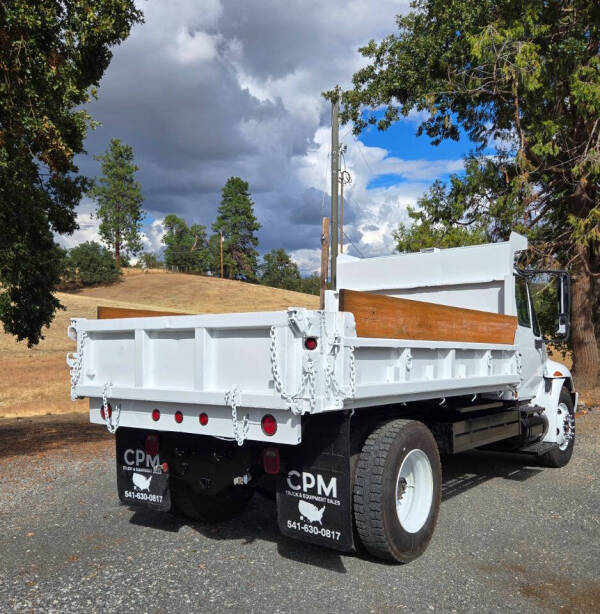 2003 International Dump Truck - NON CDL