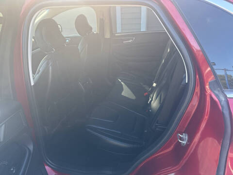 2017 Ford Edge Titanium