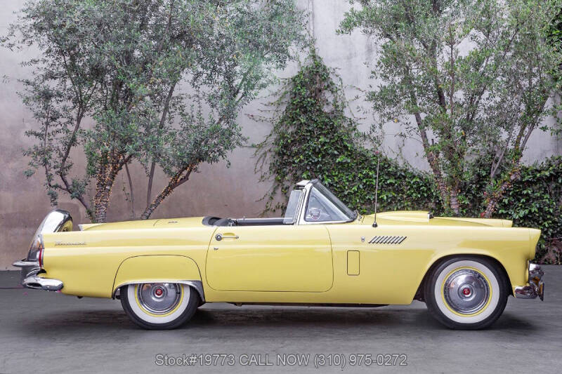 1956 Ford Thunderbird