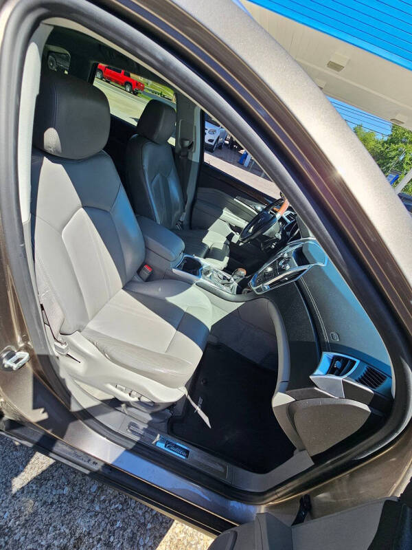 2011 Cadillac SRX Performance Collection