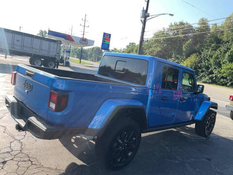 2024 Jeep Gladiator NightHawk