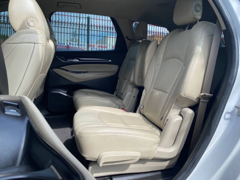 2018 Buick Enclave Essence