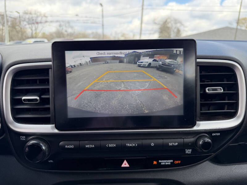 2021 Hyundai Venue SE