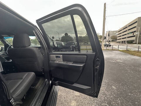 2017 Ford Expedition EL XLT