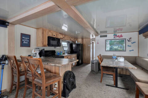 2000 FUN COUNTRY HOUSE BOAT