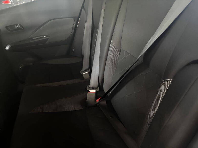 2020 Nissan Kicks S