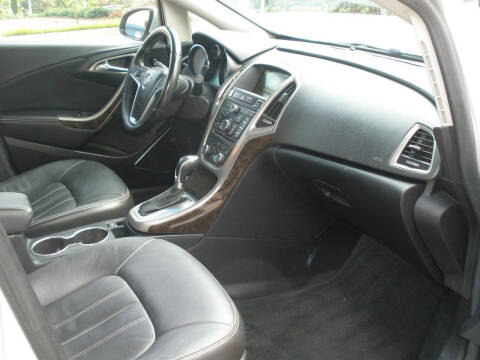 2012 Buick Verano Leather Group