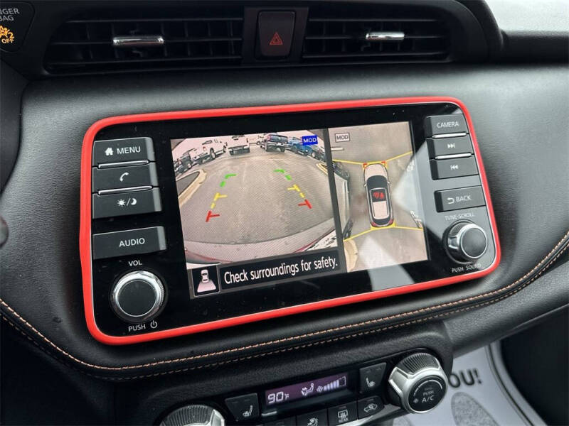 2020 Nissan Kicks SR