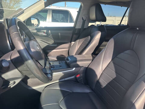 2023 Toyota Highlander XLE