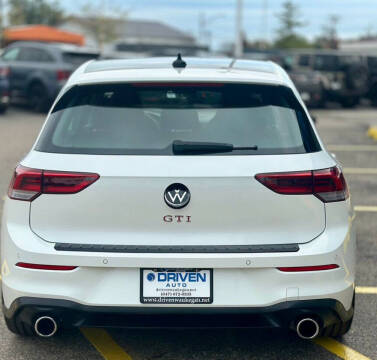 2024 Volkswagen Golf GTI 380 SE