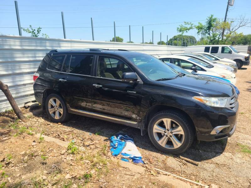 2013 Toyota Highlander for sale at Bad Credit Call Fadi in Dallas TX