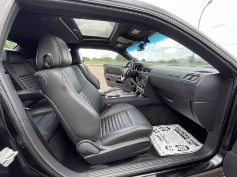 2014 Dodge Challenger R/T Plus