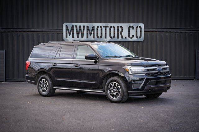 2023 Ford Expedition XLT's photo