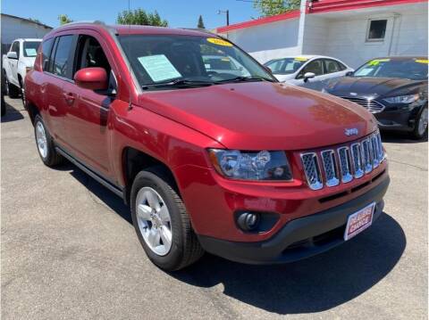 2017 Jeep Compass for sale at Dealers Choice Inc in Farmersville CA