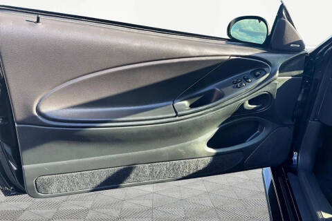2002 Ford Mustang GT Deluxe