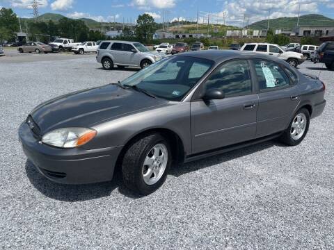 2005 Ford Taurus for sale at Bailey's Auto Sales in Cloverdale VA
