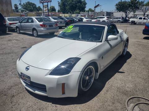 2006 Nissan 350Z for sale at Larry's Auto Sales Inc. in Fresno CA