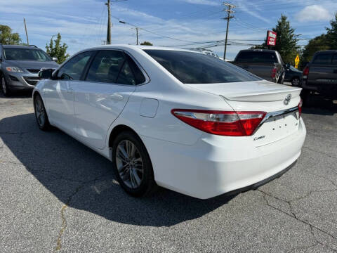 2017 Toyota Camry SE