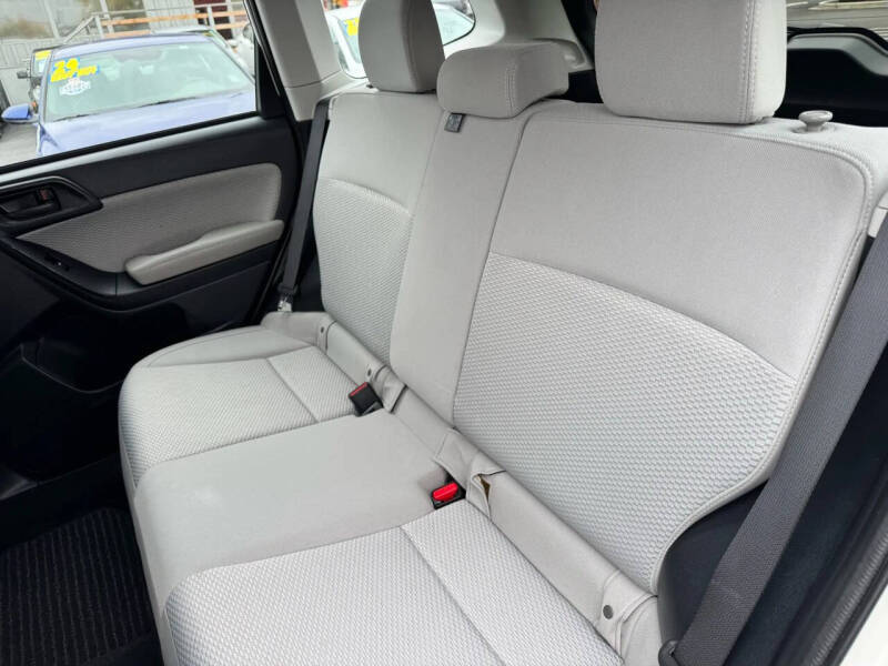 2017 Subaru Forester 2.5i