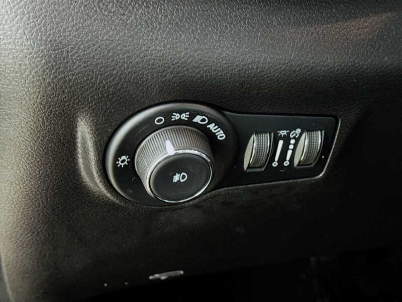 2022 Jeep Compass (Red) Edition