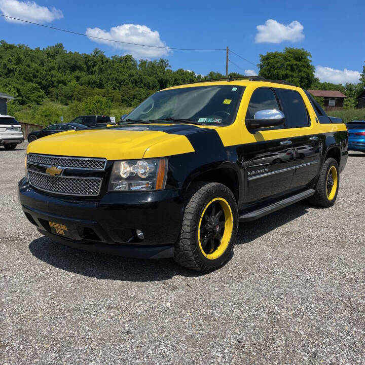 2013 Chevrolet Avalanche for sale at Roberts Enterprises Autos LLC in Belle Vernon, PA