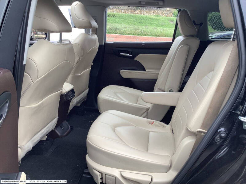 2021 Toyota Highlander XLE