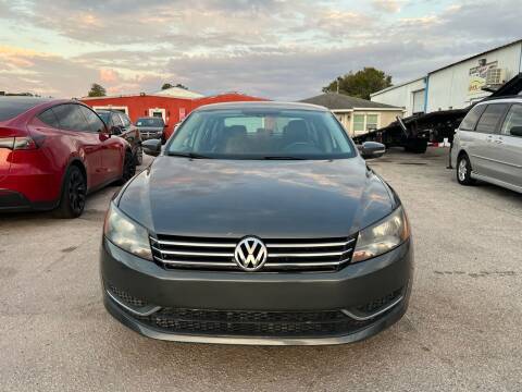 2014 Volkswagen Passat for sale at ONYX AUTOMOTIVE, LLC in Largo FL