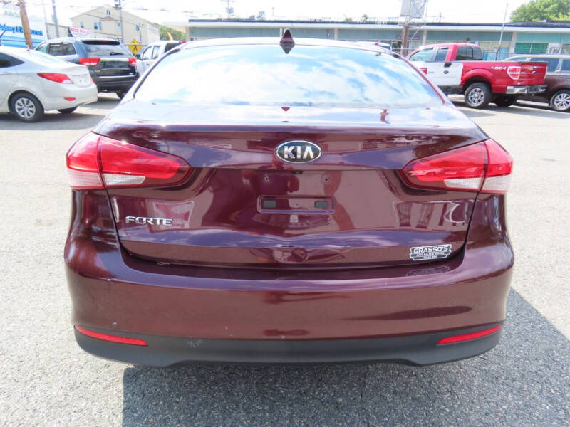 2018 Kia FORTE LX photo 8