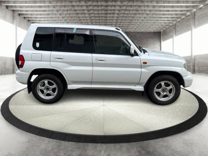 2000 Mitsubishi Pajero