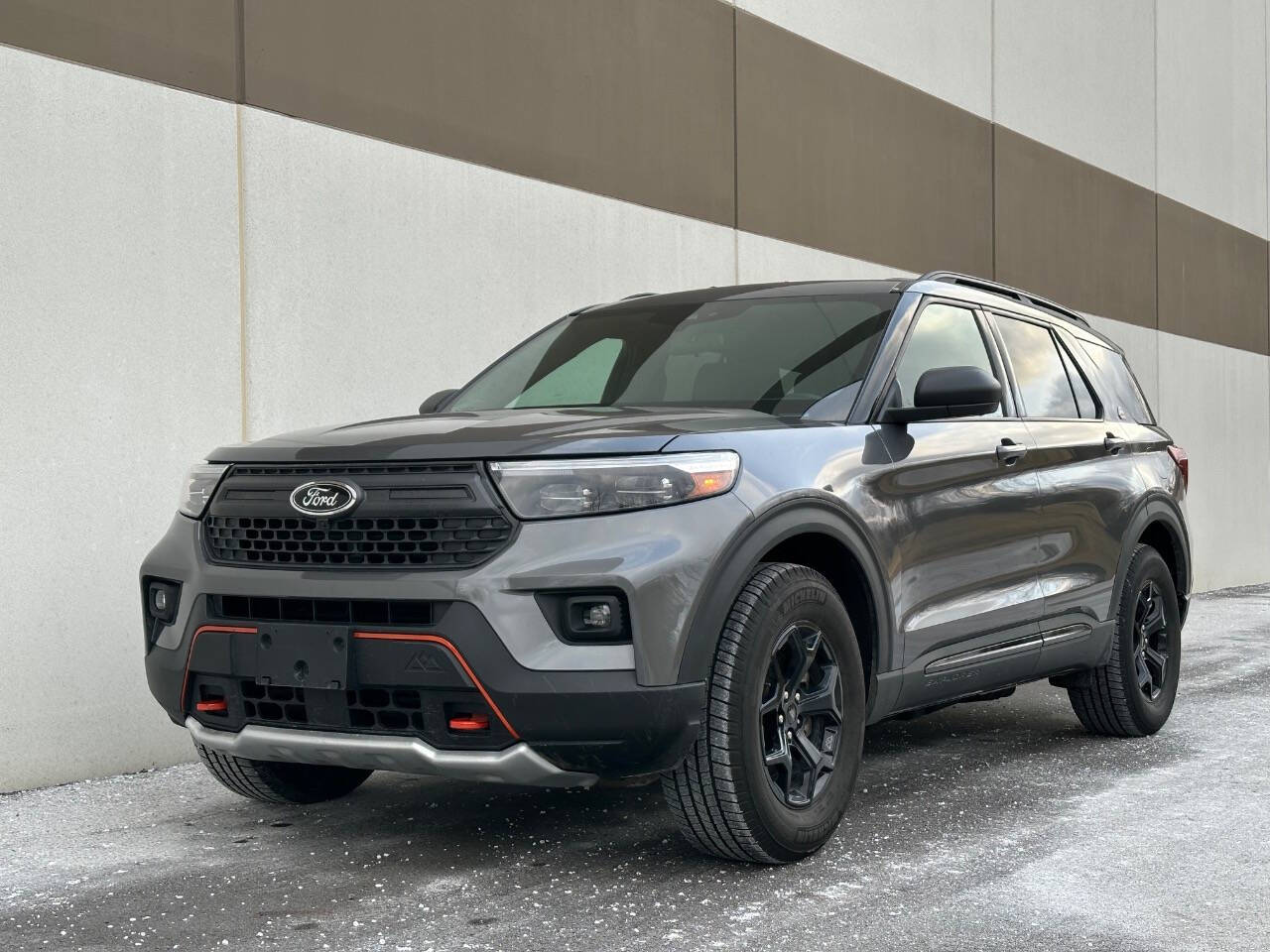 2022 Ford Explorer for sale at Phoenix Motor Co in Romulus, MI