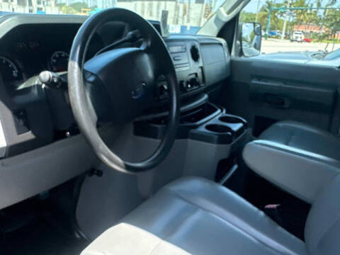 2013 Ford E-Series E-250