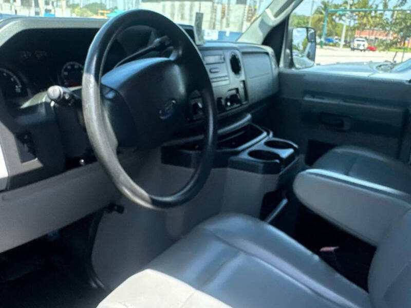 2013 Ford E-Series E-250