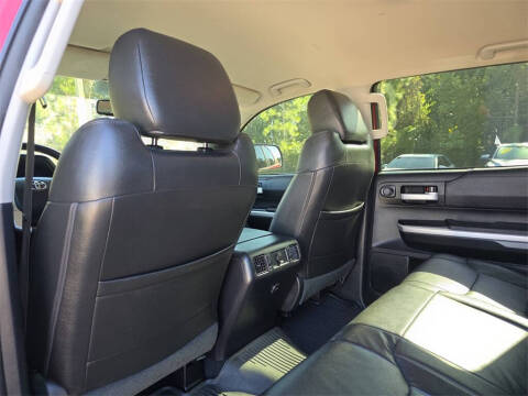 2017 Toyota Tundra SR5