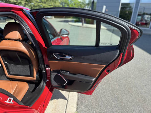 2018 Alfa Romeo Giulia Sport