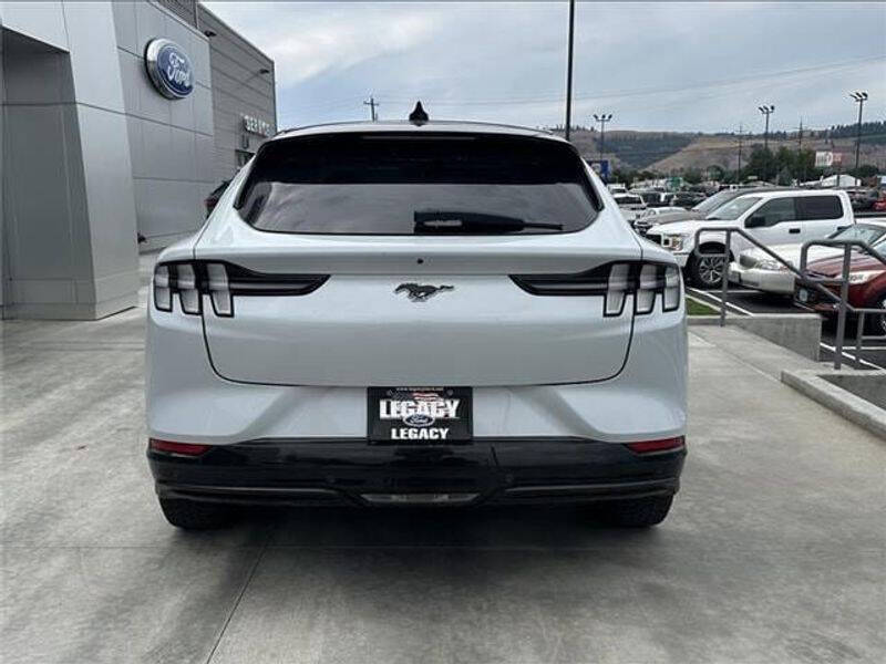 2022 Ford Mustang Mach-E Premium