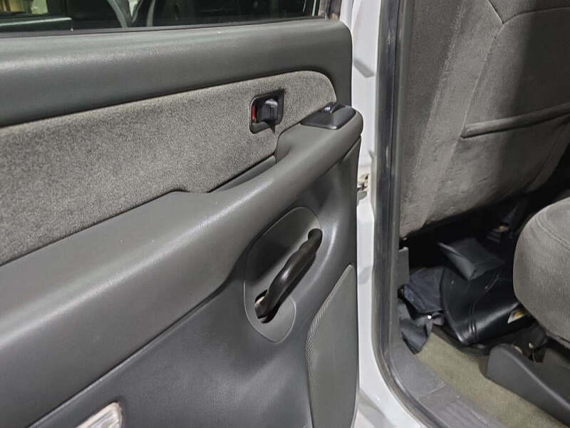 2003 Chevrolet Silverado 3500 LS