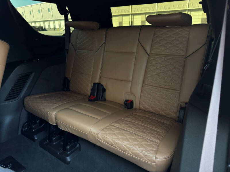 2023 Cadillac Escalade Sport