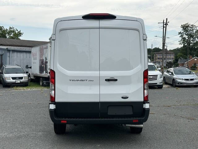 2025 Ford Transit 250