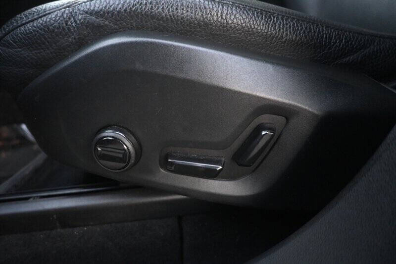 2020 Volvo XC60 T5 Momentum