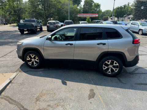 2016 Jeep Cherokee for sale at Auto Outlet in Billings MT