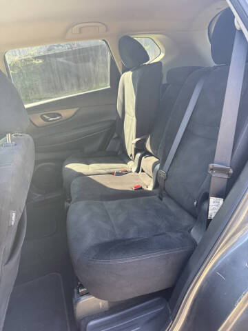 2016 Nissan Rogue SV