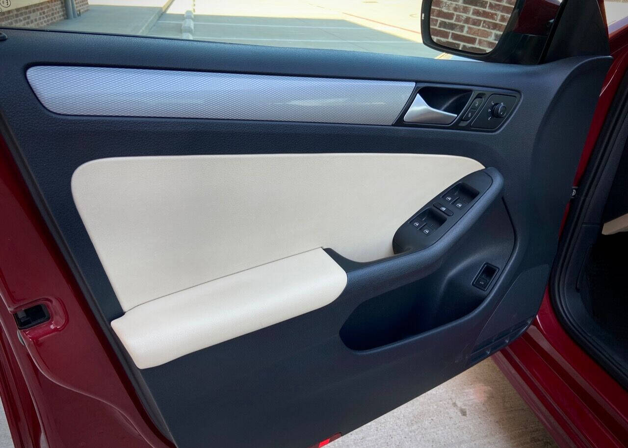 2017 Volkswagen Jetta 17