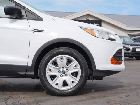 2016 Ford Escape S